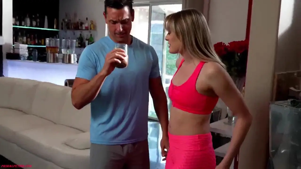 Amber Moore - Stepdaughter Wants Her Stepdad Healthy And Energetic - Watch Latest Porn Video at ePornHome.com for Free.