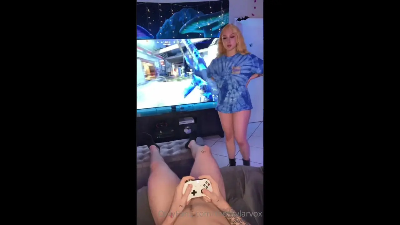 Skylar Vox - Step Sis Booty Distraction Gaming Step Brother - Watch Latest Porn Video at ePornHome.com for Free.