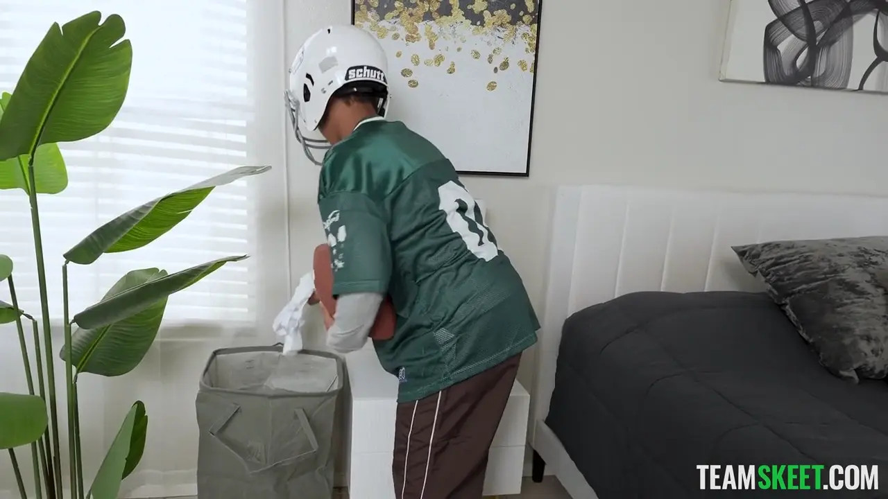 Journey Love - My Stepdaughter Was Hiding A Perfect Body Underneath That Jersey 06 10 2025 - Watch Latest Porn Video at ePornHome.com for Free.
