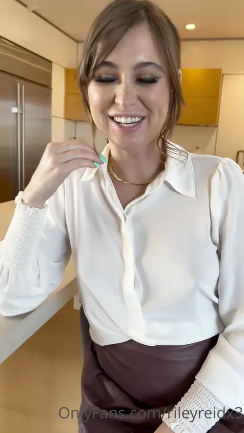Riley Reid - Seduced My Best Friend's Boyfriend - Watch Latest Porn Video at ePornHome.com for Free.