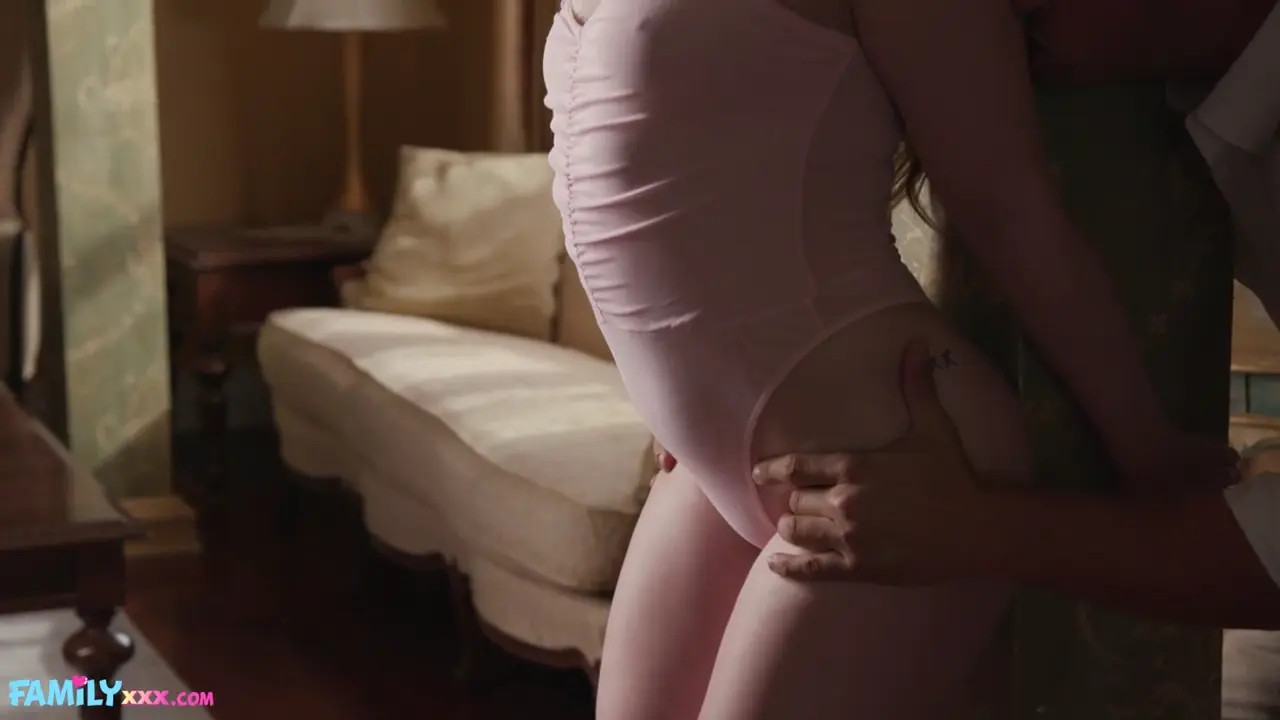 Eva Nyx - Eva Nyx Pleads For A Stepdaddy Cream Pie 24 10 2025 - Watch Latest Porn Video at ePornHome.com for Free.