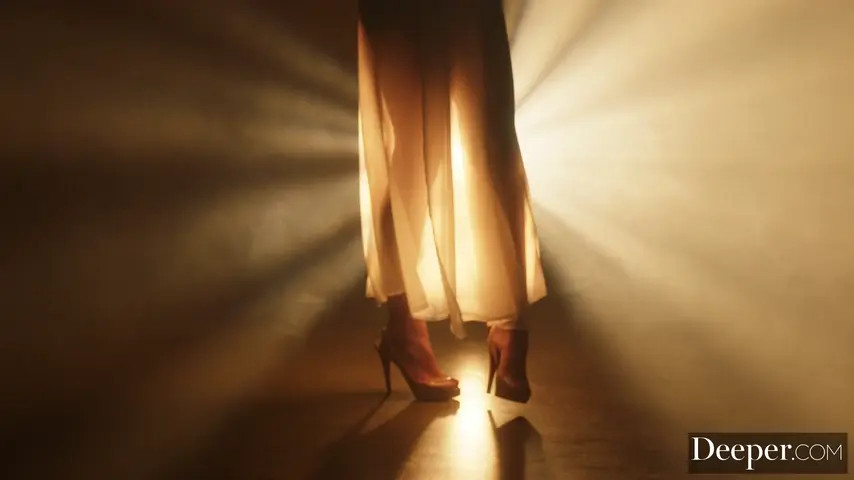 Della Cate - Shadow Play 23 10 2025 - Watch Latest Porn Video at ePornHome.com for Free.