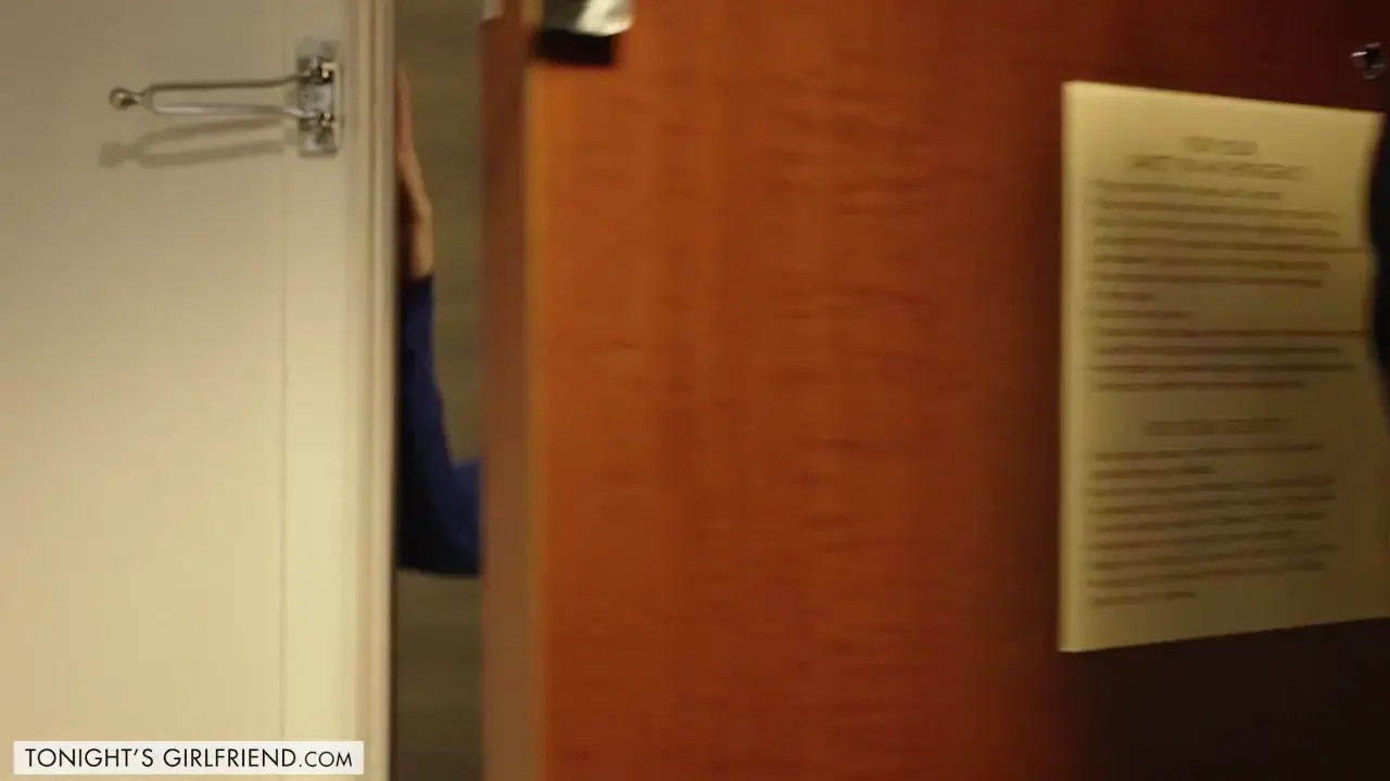 Danielle Renae - Lucky Man Accidentally Enters Danielle Renaes Hotel Room 31 10 2025 - Watch Latest Porn Video at ePornHome.com for Free.