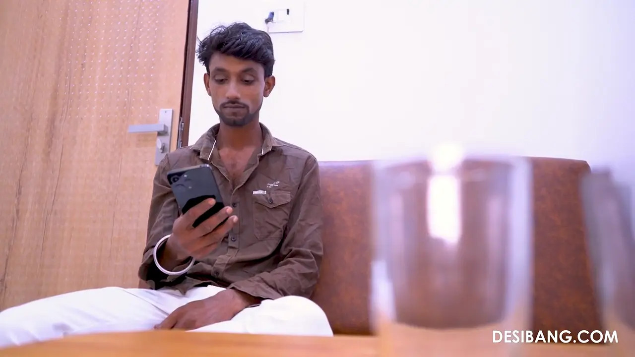 DesiBang - Indian MILF Fucks Skinny Guy 03 11 2025 - Watch Latest Porn Video at ePornHome.com for Free.