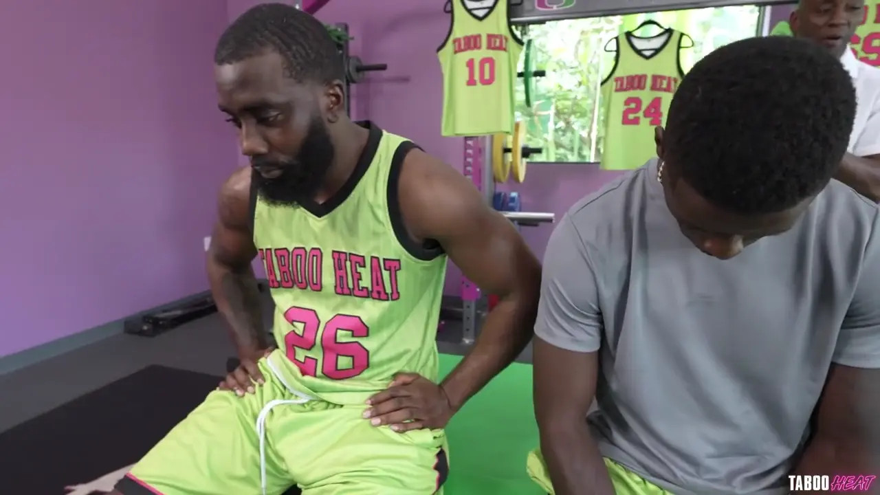 Amiee Cambridge - BBC Championshiiippp Season 2: My First Gangbang 08 11 2025 - Watch Latest Porn Video at ePornHome.com for Free.