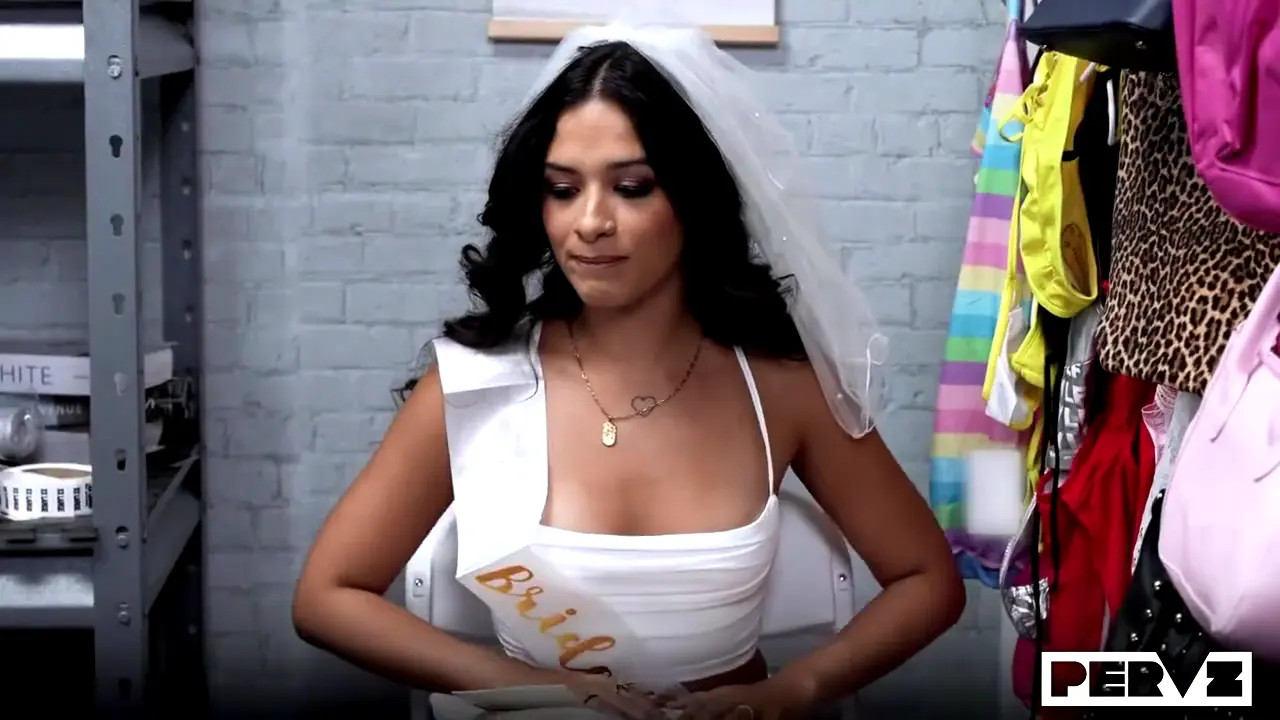 Luxe La Fox - Case No. 8004407: Too Many Dildos For One Girl 08 11 2025 - Watch Latest Porn Video at ePornHome.com for Free.